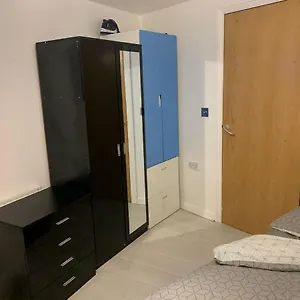 Homestay Near, London